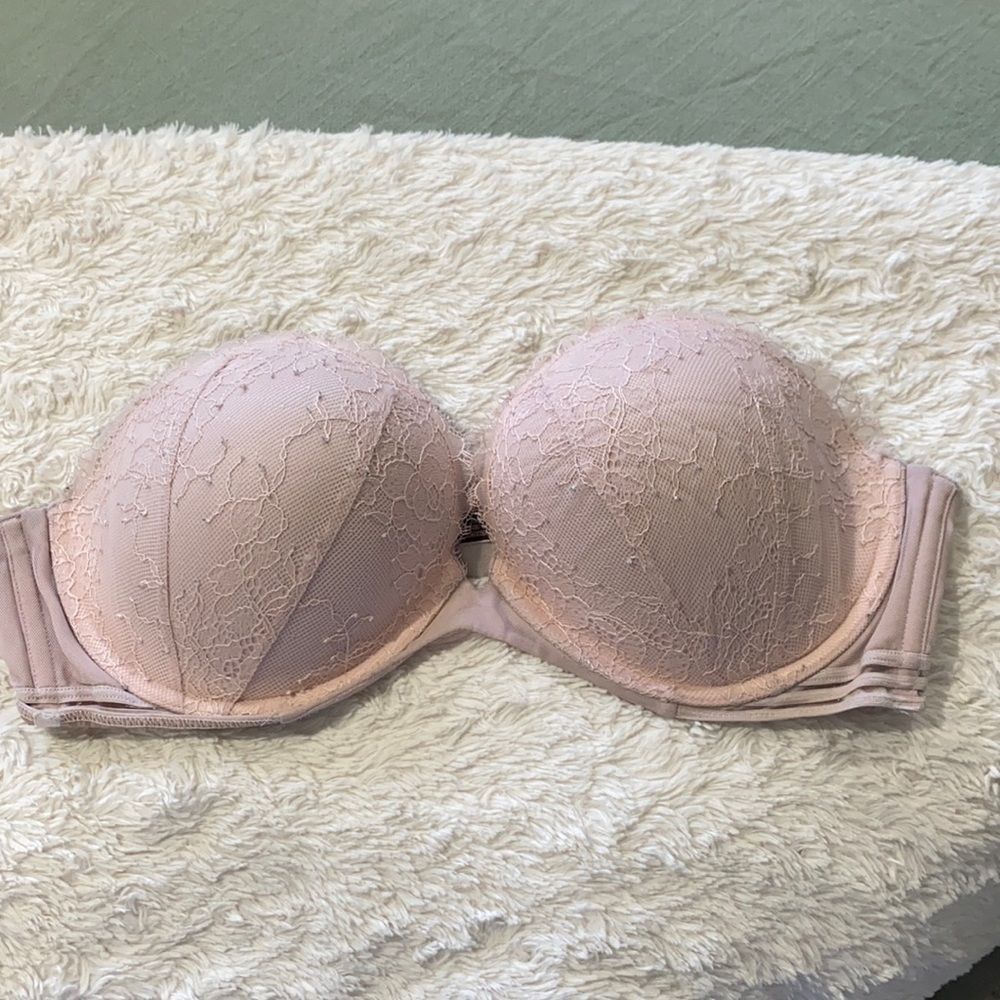 Strapless pale pink bra